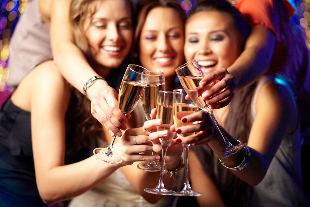 Hen weekend cottage hire package in any location, Saucy Champers