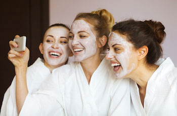 Group event package deal in Brighton, Pamper Pals