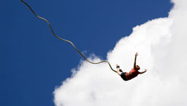 group event in Madrid package deal, Golf or Bungee